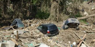 Despăgubiri în 90 de zile pentru victimele dezastrelor. Proiect adoptat tacit în Senat