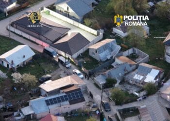 Rețea de trafic de persoane, destructurată de DIICOT. Percheziții în cinci județe și în Capitală. Victime exploatate în Europa de Vest