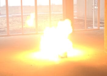 VIDEO. Dispozitive incendiare plasate prin curierat! Doi cetățeni ucraineni, trimiși în judecată pentru tentativă de diversiune