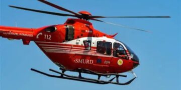 Intervenție contra-cronometru! Bărbat scos de sub un utilaj de foraj și preluat de elicopterul SMURD