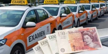 Mită la examenul auto! 400 de lire oferite polițistului pentru permis. Candidatul, trimis în judecată!