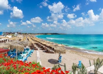 Litoralul pierde startul de 1 Mai: rezervări în scădere și festival mutat în Bulgaria