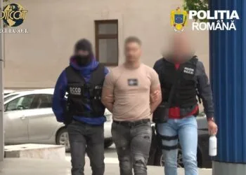 Reținut pentru trafic de persoane, chiar din penitenciar! Tânăr acuzat că și-a exploatat iubita prin metoda „loverboy”!