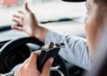 Accident provocat de un șofer beat! Alcoolemie uriașă, o femeie rănită și transportată la spital