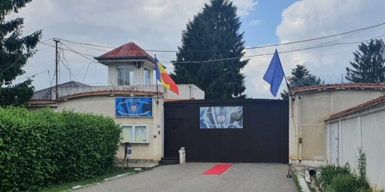 Condamnată și încarcerată! Femeie dusă la penitenciar pentru tulburarea liniștii publice! 