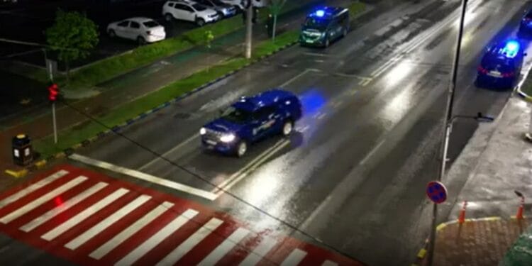 VIDEO. Rețea uriașă de contrabandă destructurată! Zeci de polițiști suspectați că au ajutat grupările infracționale!