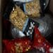 Droguri ascunse printre alimente: aproape 9 kilograme de canabis și sute de grame de hașiș!
