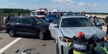 Accident în lanț! Șapte mașini implicate, traficul blocat complet!