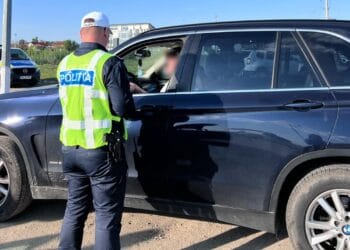 Razie pe șosele! Trei șoferi prinși băuți la volan și un minor depistat fără permis, pe moped neînmatriculat!
