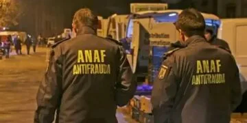 Fraudă de peste 18 milioane de lei în domeniul reciclării deșeurilor. ANAF a descoperit firme-fantomă și achiziții de lux din bani proveniți din evaziune