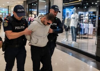 Liberat din penitenciar de două săptămâni, arestat din nou după un furt dintr-un mall! 