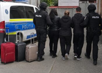 Droguri de mare risc aduse din Germania în trolere. Membri ai aceleiași familii, reținuți de DIICOT!
