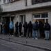„Promoție” la heroină! DIICOT a destructurat două rețele care vindeau droguri zi și noapte din garsoniere transformate în „centre de consum”