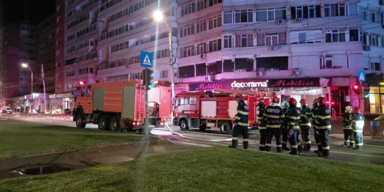 VIDEO: Dronă rusească explodată la impact, pe un bloc din Galați. Două persoane au fost rănite!