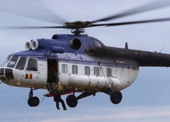 Alertă maximă după uciderea unei tinere de 18 ani. Suspectul, recidivist condamnat pentru crimă și tâlhărie, este căutat cu elicopterul și dronele