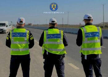Minori și șoferi fără permis, prinși cu mopede și ATV-uri neînmatriculate