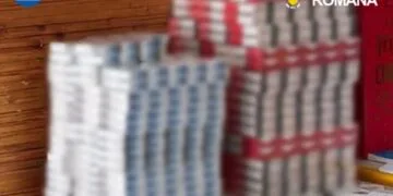 Percheziții într-un dosar de contrabandă! Peste 21.000 de țigarete ilegale, descoperite de polițiști