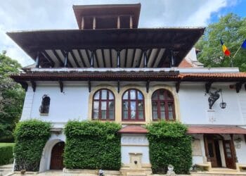 PNL marchează 151 de ani de existență la Vila Florica. Premierul Ilie Bolojan participă la evenimentul aniversar din Argeș