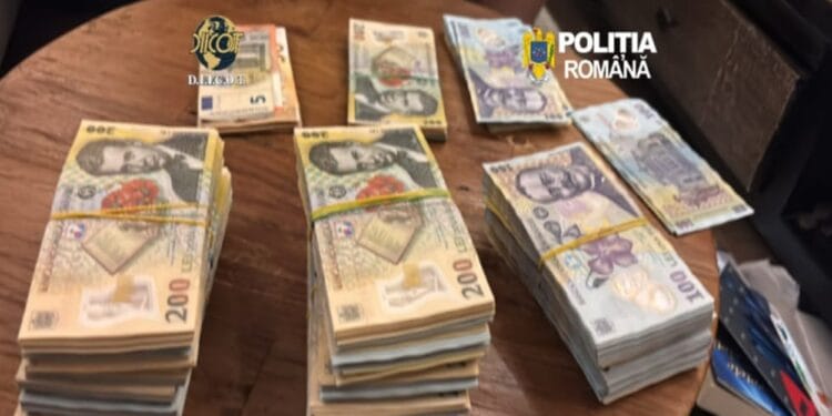 Doi tineri, reținuți pentru trafic de cocaină! Drogurile erau vândute cu până la 1.800 de lei doza