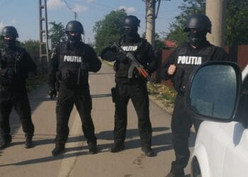 Fugari aduși din Franța și Italia. Un condamnat pentru tâlhărie avea de executat aproape patru ani de închisoare