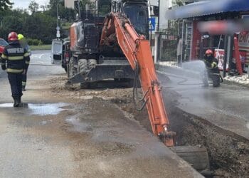 Conductă de gaz avariată în Pitești. Pompierii au evacuat 25 de persoane