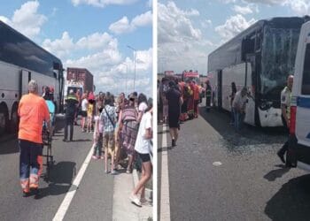 Planul Roșu de Intervenție a fost activat după un accident între un autocar cu 60 de persoane și un autotren!