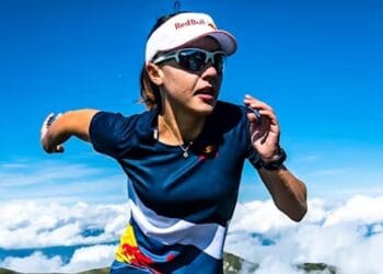 Provocare spectaculoasă! Denisa Dragomir încearcă să urce cele 520 de trepte spre Vârful Toaca în mai puțin de trei minute