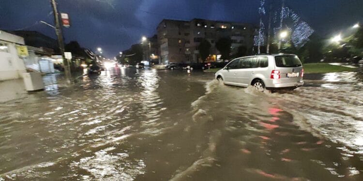 Alertă de inundații în România! Cod portocaliu pe râuri din Argeș și alte județe, hidrologii avertizează asupra viiturilor rapide