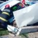 Accident mortal. Un bărbat și-a pierdut viața după ce mașina în care se afla s-a izbit de un cap de pod