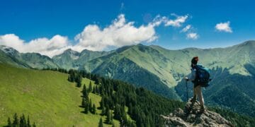 Patru persoane rătăcite în munți, salvate după o operațiune de cinci ore. Printre ele se afla și o minoră