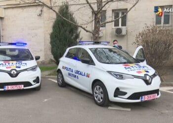 Au aruncat ape reziduale pe o stradă și au fost surprinși de camerele de supraveghere. Poliția Locală i-a amendat