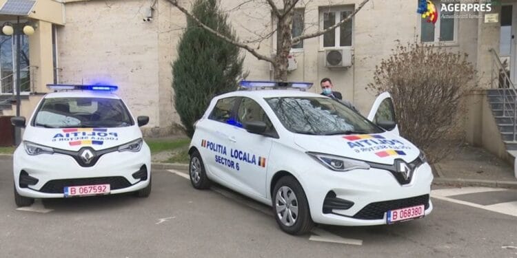 Au aruncat ape reziduale pe o stradă și au fost surprinși de camerele de supraveghere. Poliția Locală i-a amendat