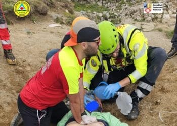 Tragedie în munți! Un turist din București a murit, în ciuda eforturilor salvamontiștilor!