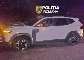 Urmărire ca în filme! Șofer oprit cu focuri de armă după ce a lovit o autospecială de Poliție