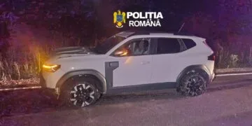 Urmărire ca în filme! Șofer oprit cu focuri de armă după ce a lovit o autospecială de Poliție