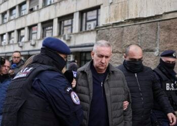 Directorul general al ARR, trimis în judecată de DNA. Procurorii susțin că ar fi primit peste 115.000 de euro pentru fraudarea examenelor