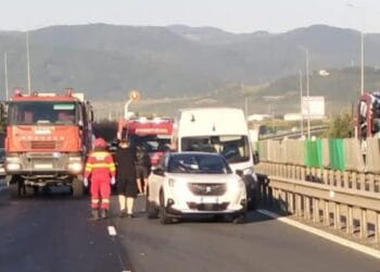 Carambol pe Autostradă! Patru persoane au fost rănite, iar traficul s-a desfășurat cu dificultate!