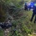 Accident! O motocicletă a ajuns într-o râpă, o femeie a fost transportată la spital