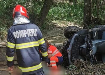 Tragedie! ATV răsturnat! Un bărbat a murit, altul a fost dus la spital