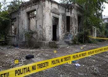 Crimă! O femeie a fost găsită fără viață într-o valiză, iar un tânăr de 26 de ani a mărturisit fapta!