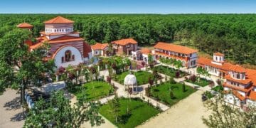 Mâna dreaptă a Sfântului Vasile cel Mare, adusă în premieră în România. Pelerinaj de șase zile!