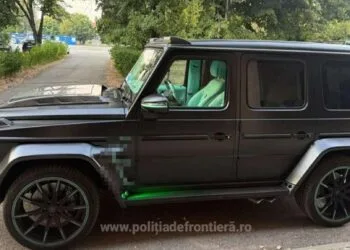 Mașină de 200.000 de euro, căutată de autoritățile elvețiene, oprită pe autostradă. Șoferul spune că nu știa că autoturismul era urmărit