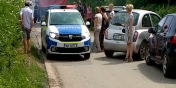 Teroare într-o comună! Și-ar fi bătut iubita, a amenințat că îi dă foc casei și s-a dezlănțuit la venirea polițiștilor