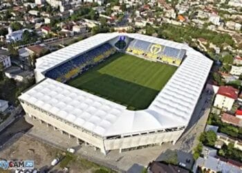 Descoperire înaintea unui meci. Articole pirotehnice, ascunse într-un rucsac pe stadion