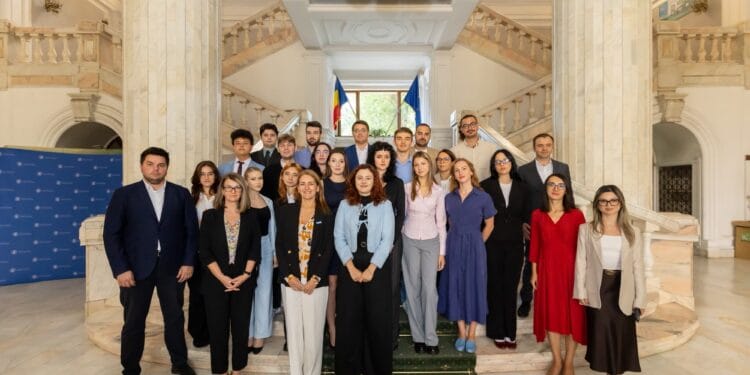 România lansează în premieră un Consiliu al Tinerilor pentru Climă și Mediu. Aproape 500 de copii și tineri au vrut să facă parte din el
