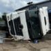 Tragedie! Șofer de 34 de ani, strivit de autocamionul pe care încerca să îl repare