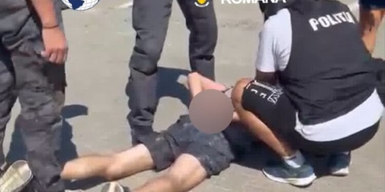 Prins în flagrant după ce ar fi vândut droguri de 1.000 de lei. Bărbat de 33 de ani, arestat pentru 30 de zile