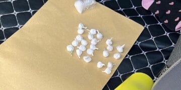 „Cristal” vândut cu 600 de lei. Bărbat de 35 de ani, arestat pentru trafic de droguri de mare risc