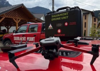 Dronă nouă pentru Salvamont. Salvatorii pot verifica mai rapid zonele greu accesibile