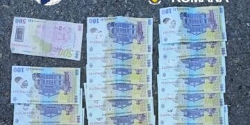 Prins în flagrant cu aproximativ 250 de grame de substanță cristalină în mașină. Recidivist de 29 de ani, arestat